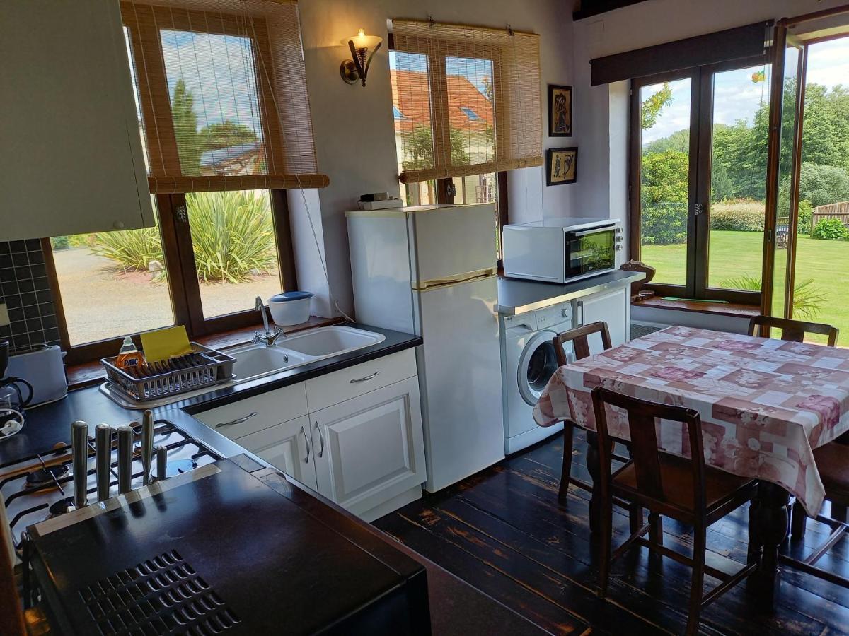 La Gasteboisiere With Swimming Pool And Games Room Le Mesnil-Adelee المظهر الخارجي الصورة
